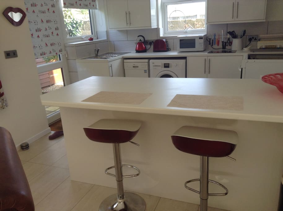 Breakfast bar