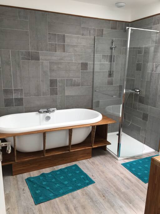 Salle de bain de l'etage