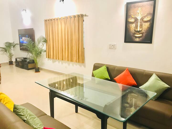 Living room image 5
