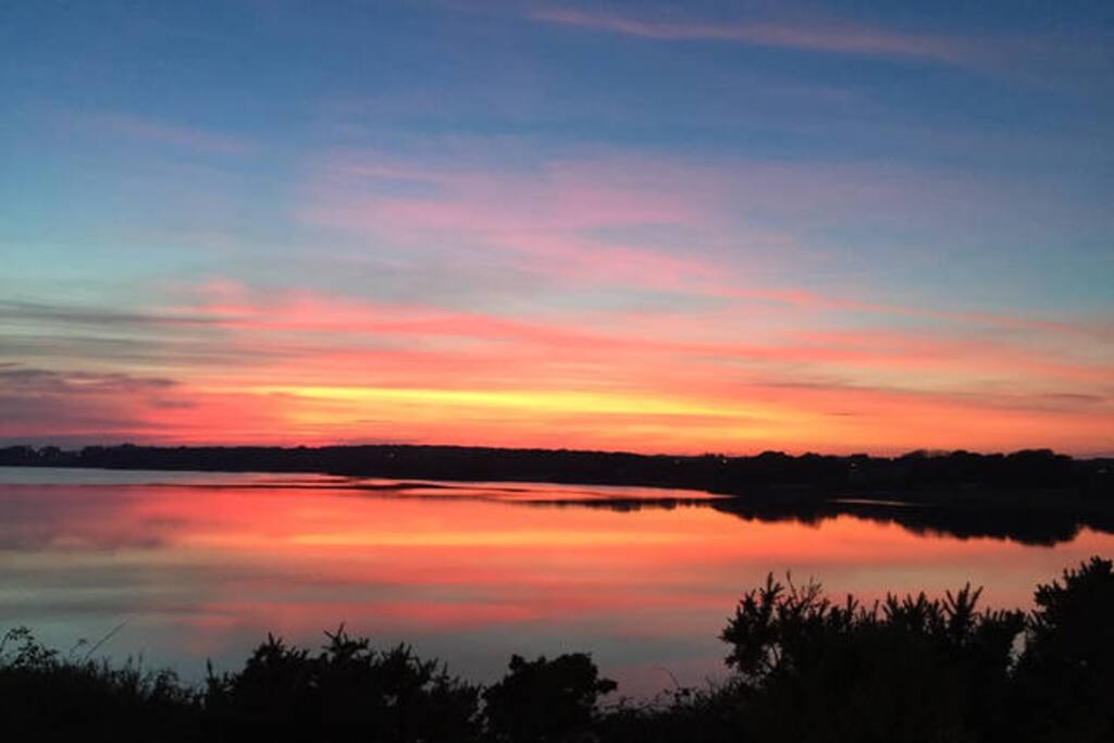 Sunset from the shoreline two minutes away