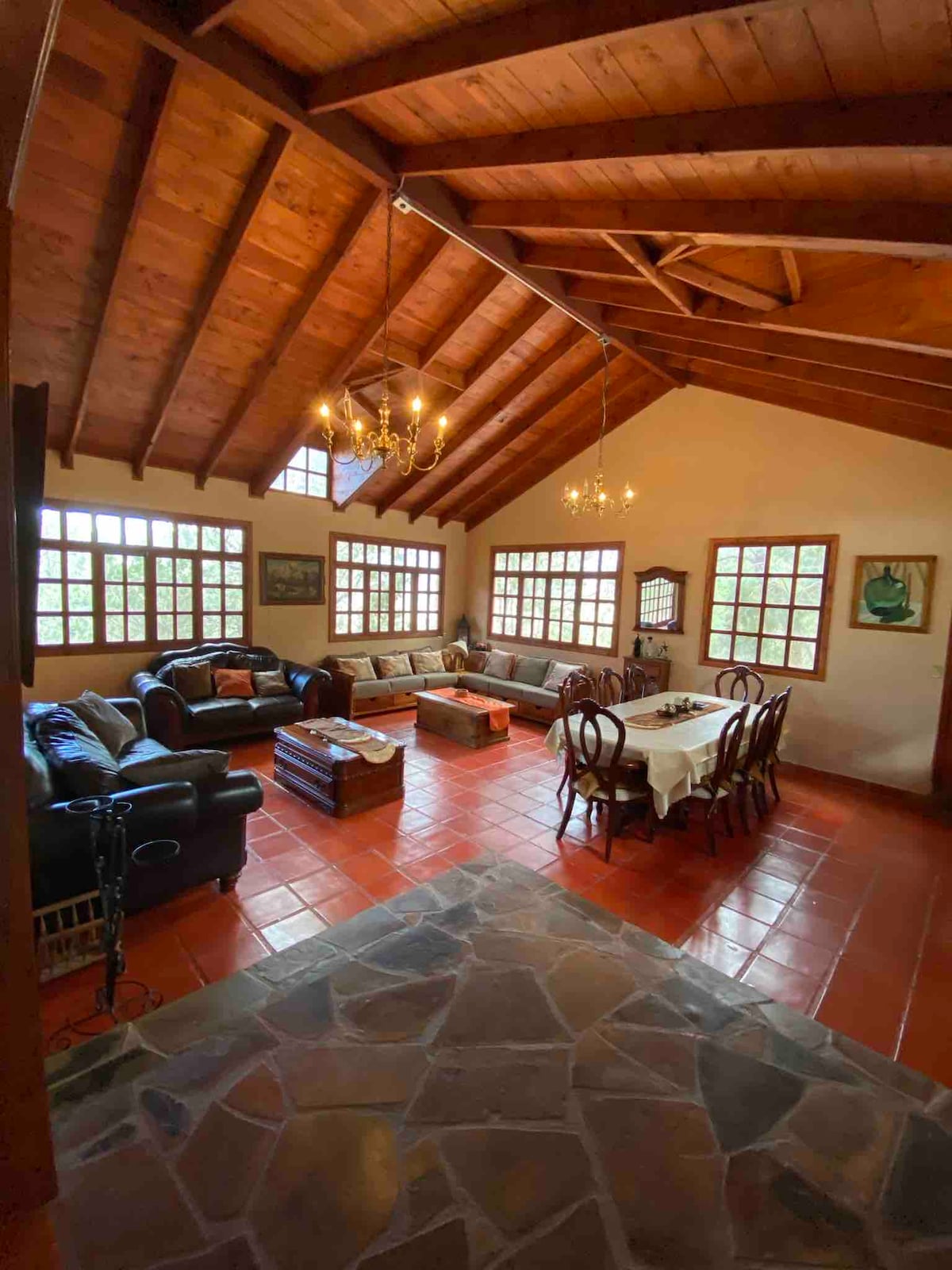 Successful Airbnb property: The Mountain House (Portal de San Antonio) in Coahuila De Zaragoza