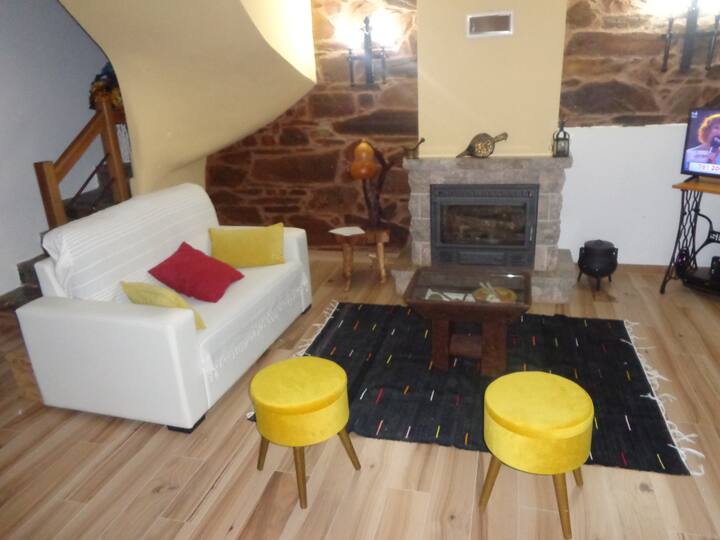 ห้องนั่งเล่น (Living Room)