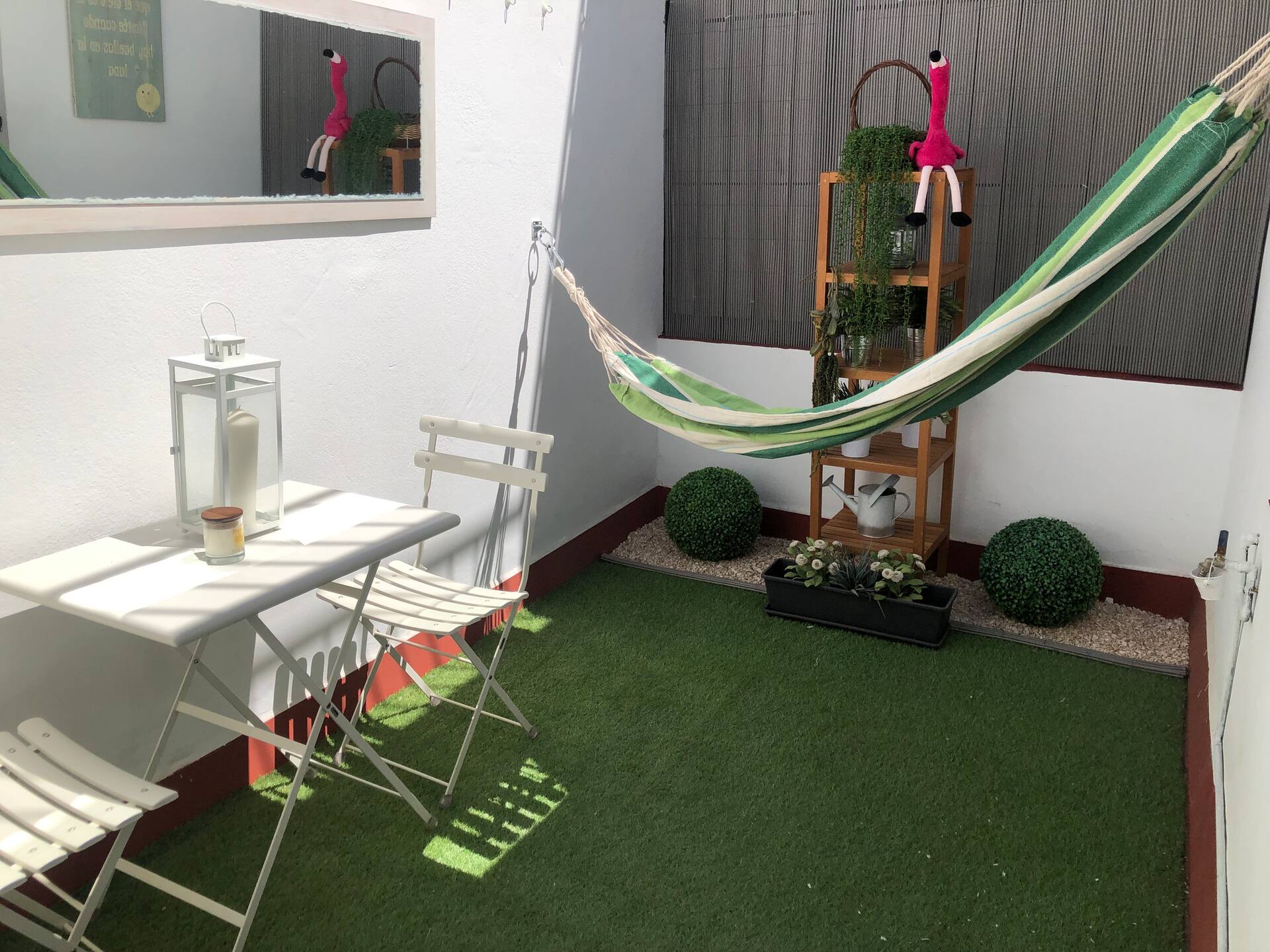Ideal location, San Diego lane, right in the center