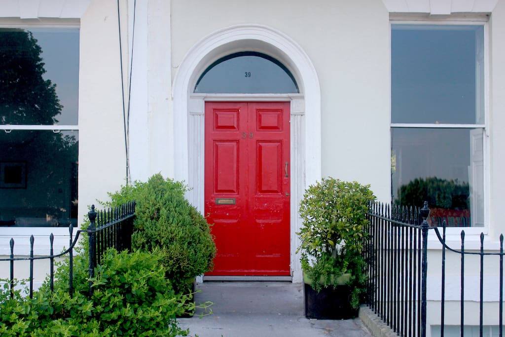 Classic Georgian private entry.