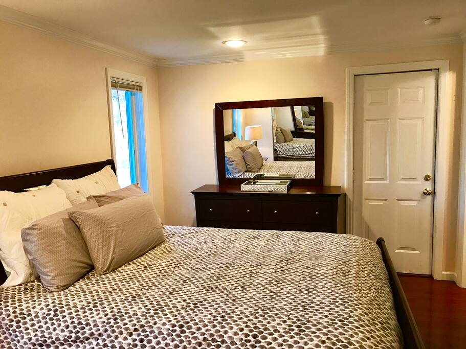Private bedroom and bathroom suite with separate entrance and exit.
Spotless quarters for you and yours!