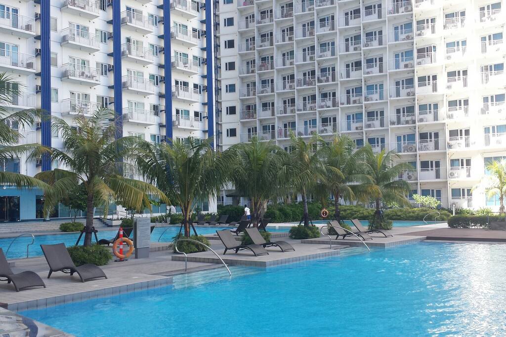Amenity area! Unwind.