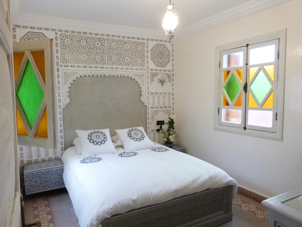 卧室2楼
（ 5号）