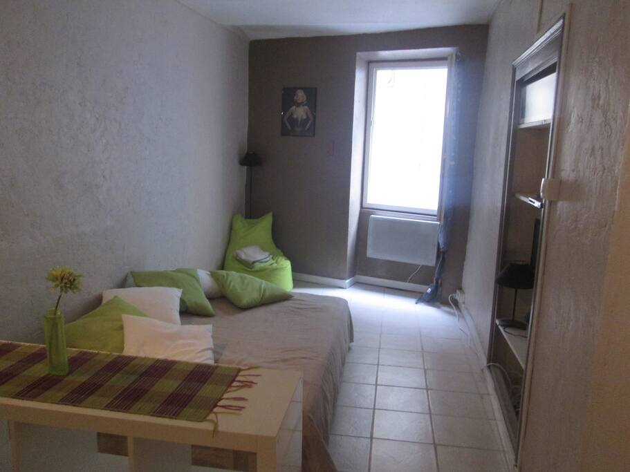 Coin chambre (lit deux places)