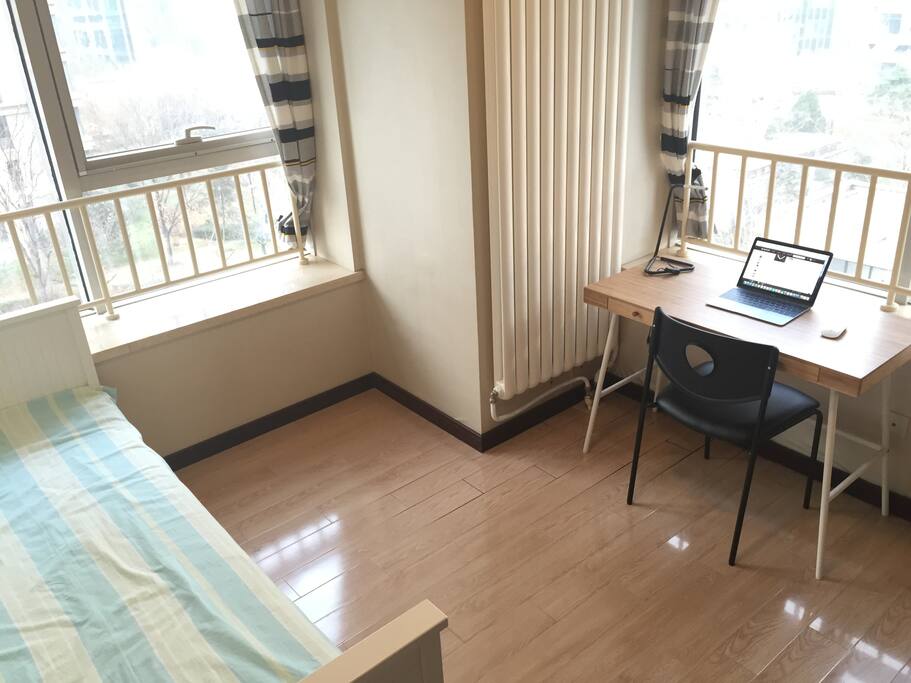 The bed is adjustable from single to Queen size. You may take my laptop if you need one.