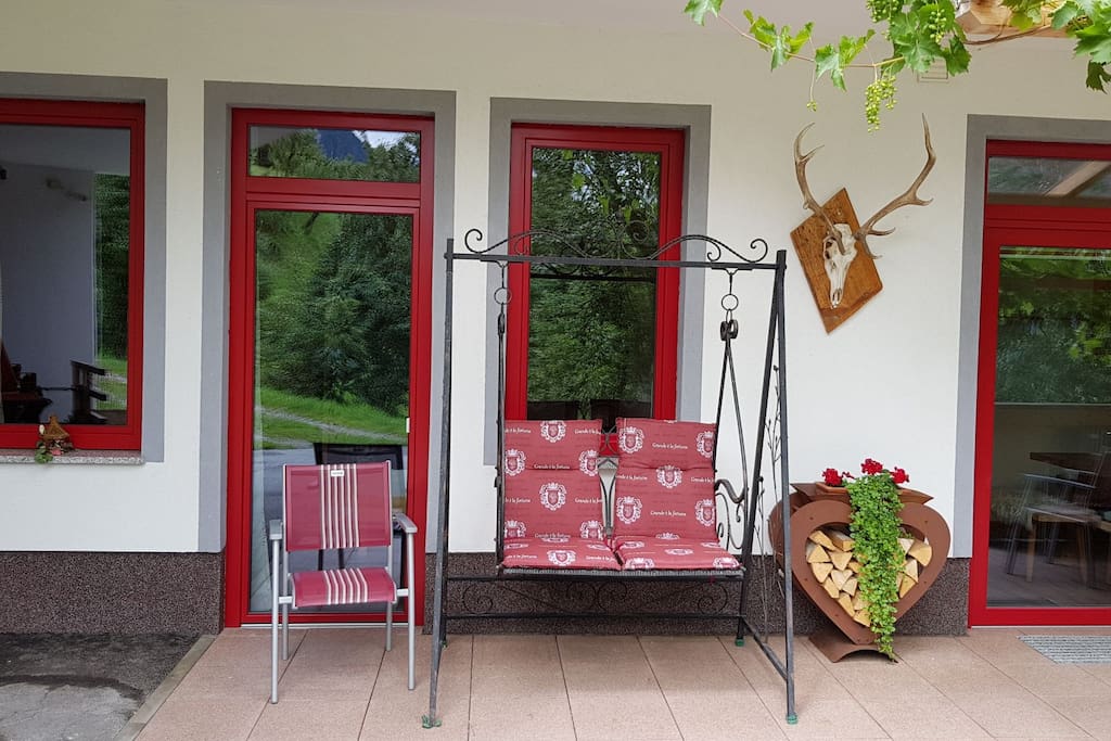 Ausgang Schlafzimmer zur Weinlaube