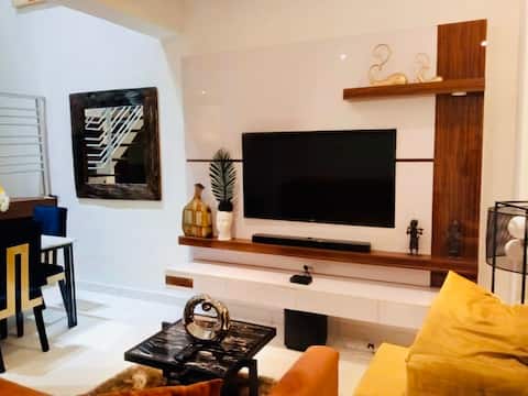 The PadRentals: Cozy 2-Bedroom Condo #4