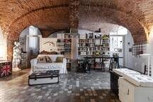 Central apt with sauna and hammam!