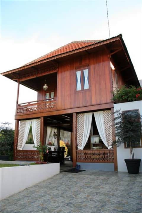 Edelweiss Villa Bandung