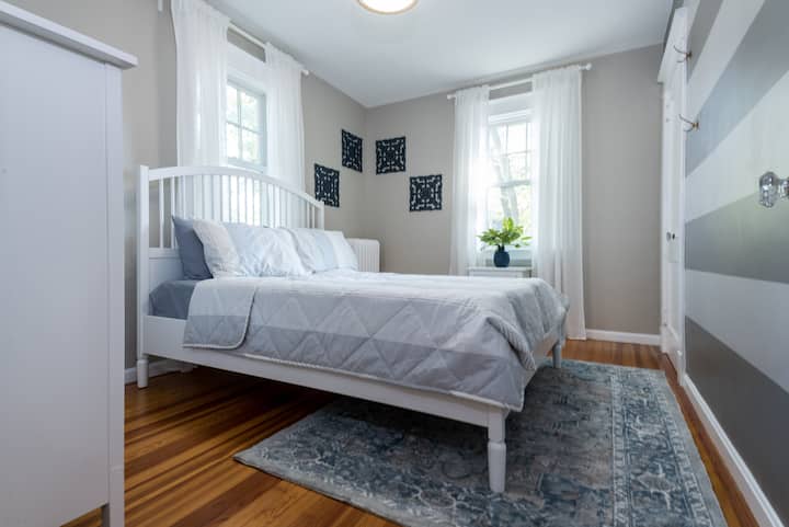 Seconda camera da letto con materasso queen-size