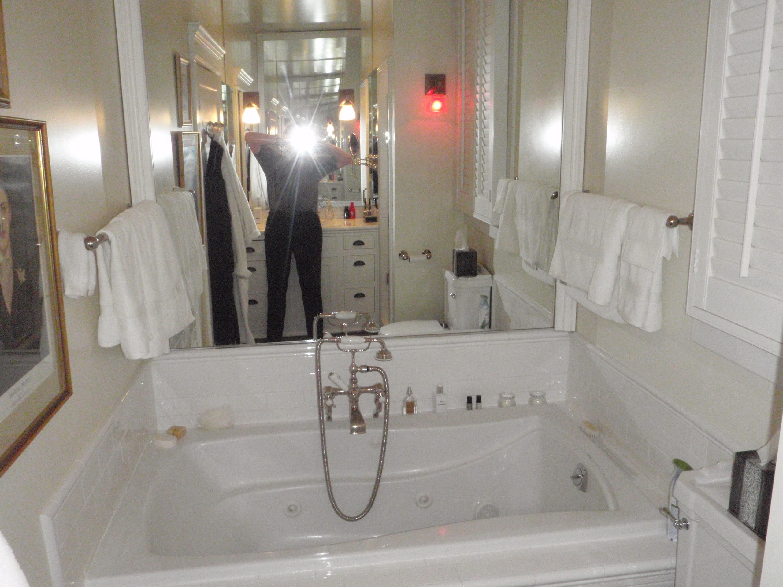 Elegant Victorian Flat in Haight - Image 24