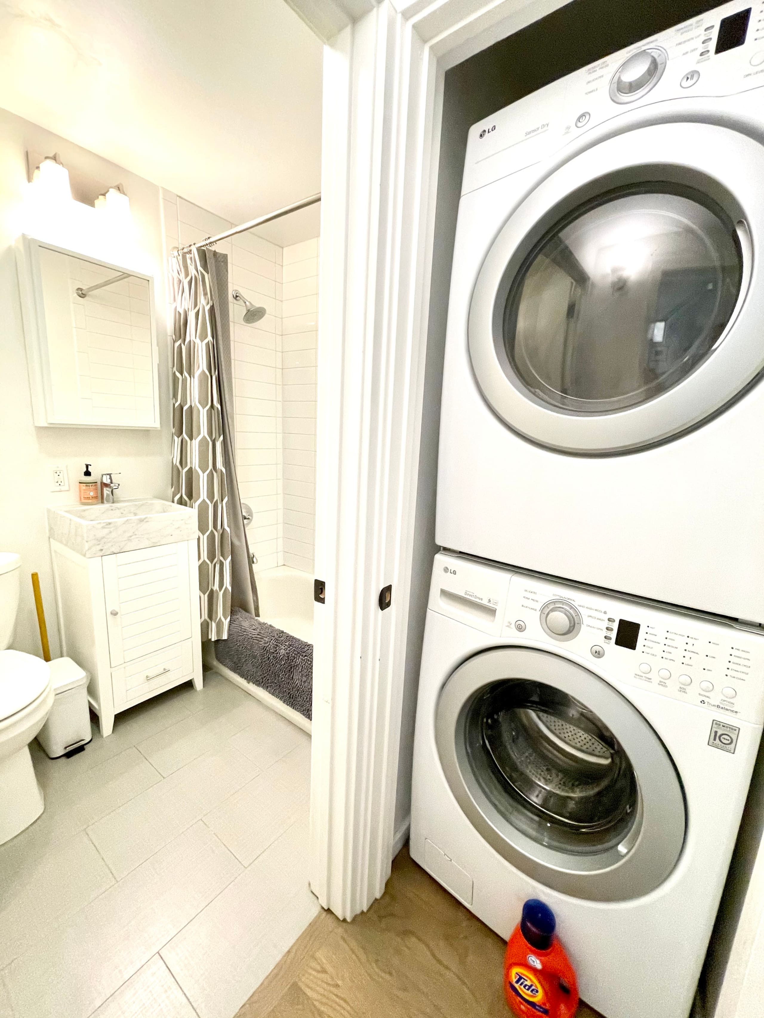 Condo in San Francisco · ★4.8 · 2 bedrooms · 2 beds · 1 bath - Image 47