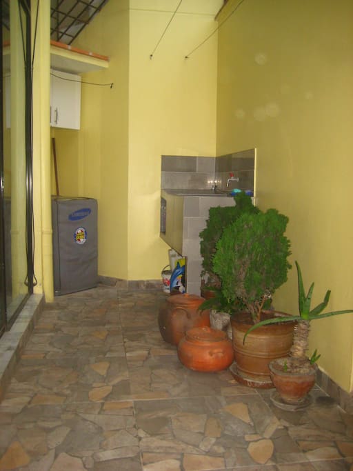 Home's yard - Laundry