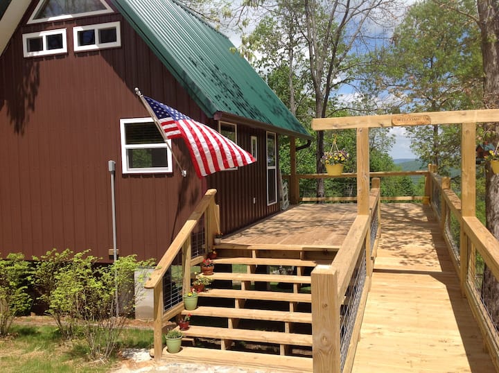 Sunrise Mountain Tree House Cabin Cabins for Rent in Altamont