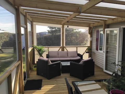 Top performing Airbnb: Côte des Légendes in Kerlouan