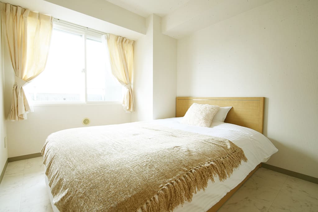 Bedroom 2 : 1 double bed