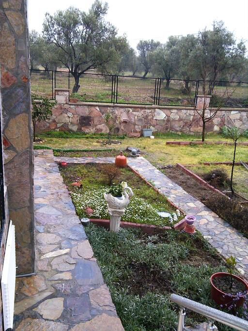 Bahçe