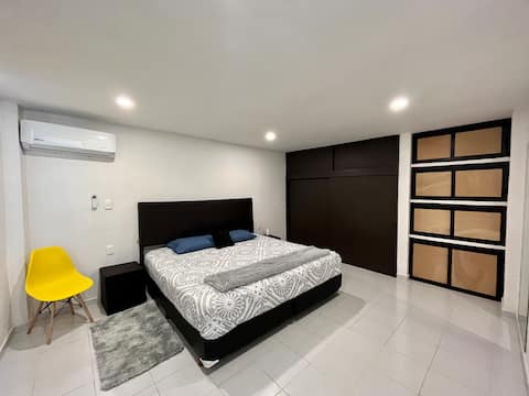 Spacious full house near 20 de Nov