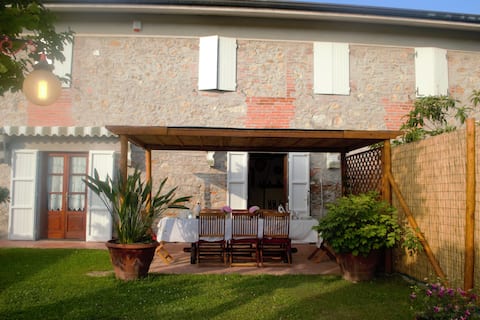 Top Airbnb: Giovanna's Farmhouse a Massarosa