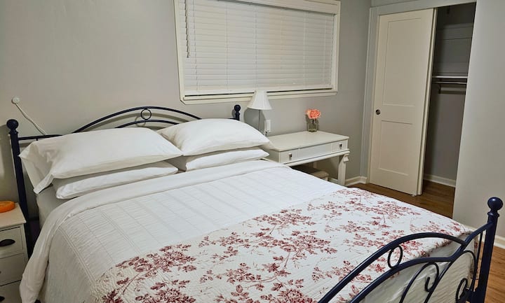 Dhomë gjumi 2 krevat dopio "queen"