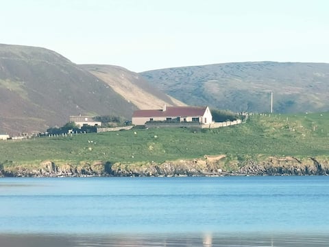 North Ness House. 2 bedrooms in Bed and breakfast. family let. sleeps 4.