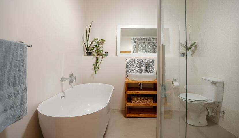 Pleasant Place Home | Pool, Outside Deck Area gallery image 3