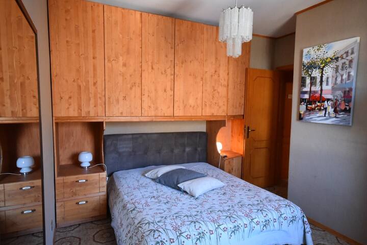 ห้องนอนใหญ่ (รูปที่ 1)