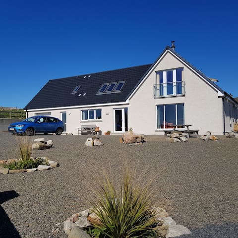 Rekkju Room B+B Orkney, Calm with Sea Views
