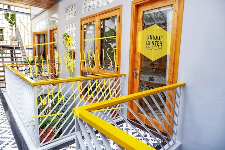 CENTER ROOM[YellowHouse]-Downtown,200m to beach