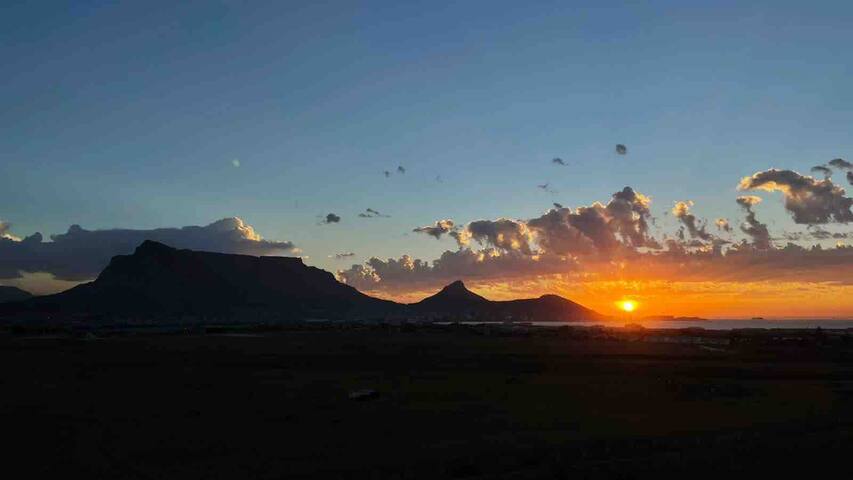 2 Bedroom Modern Century City Apartment