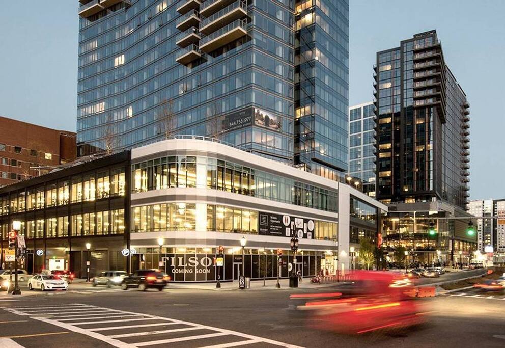 Seaport district