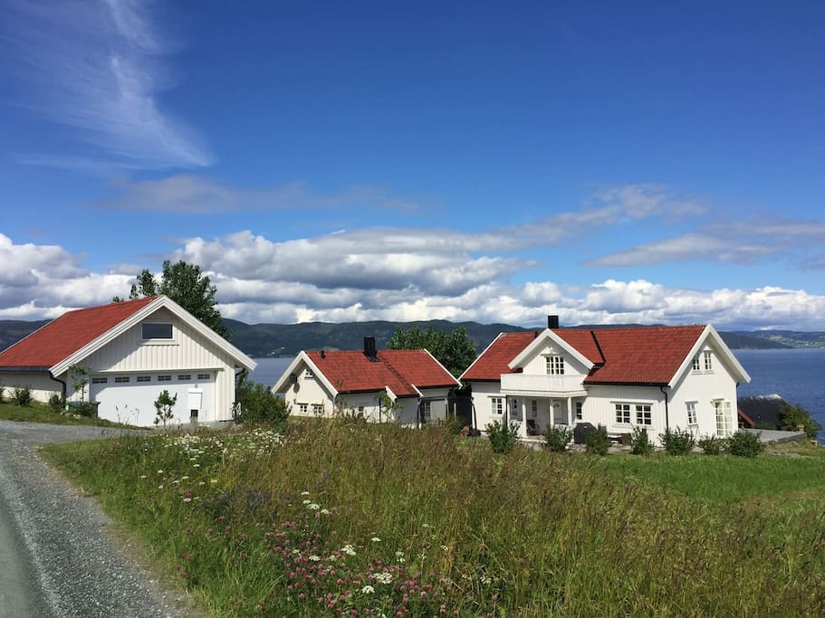 Vårvika, main house