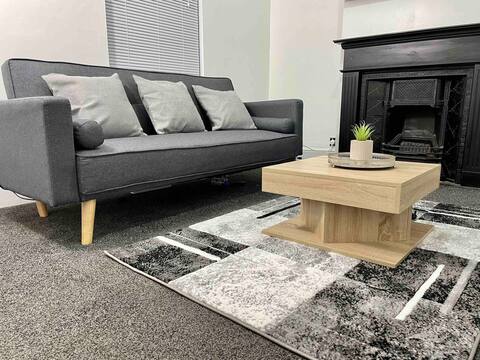 Chatham 3 bedroom with WiFi & free parking