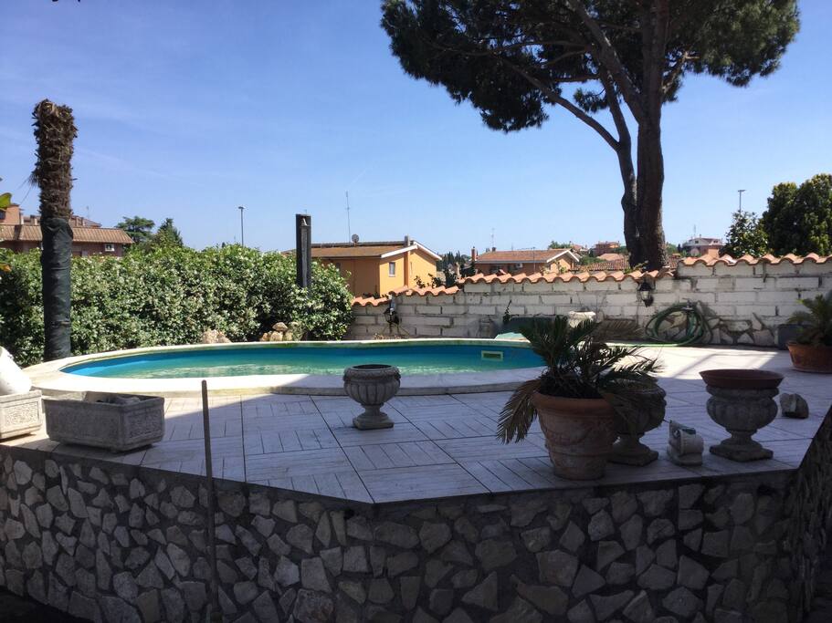 Patio e piscina privata