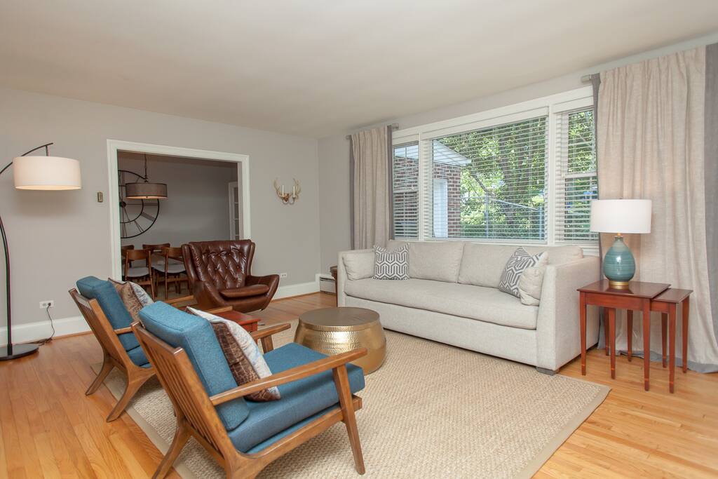 mid-century modern mix of west elm & pottery barn furnishings