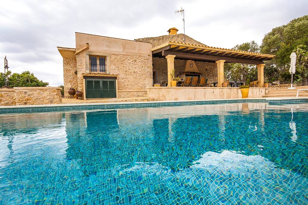 pool area