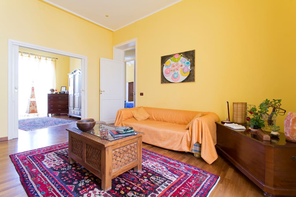 Two large sofas to enjoy watching a DVD or two after a long day of sightseeing.