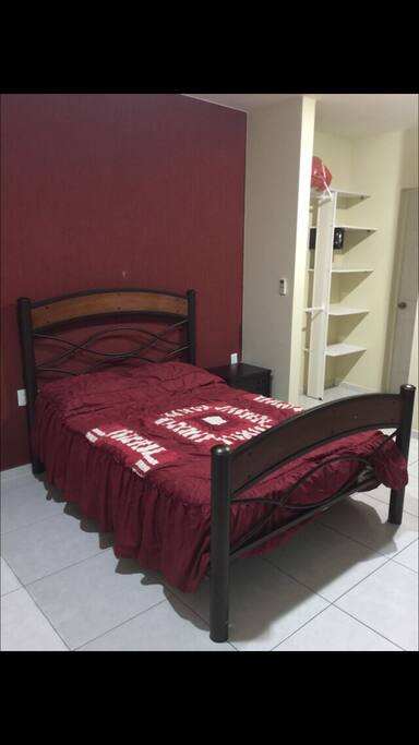 Cama Matrimonial, Closet.