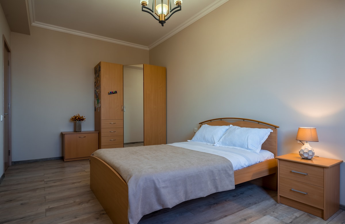 غرفة النوم 1