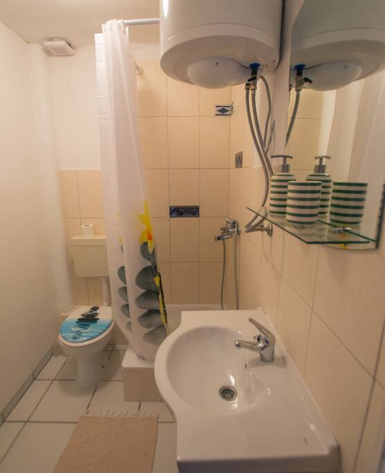 Bathroom Red Apartment
