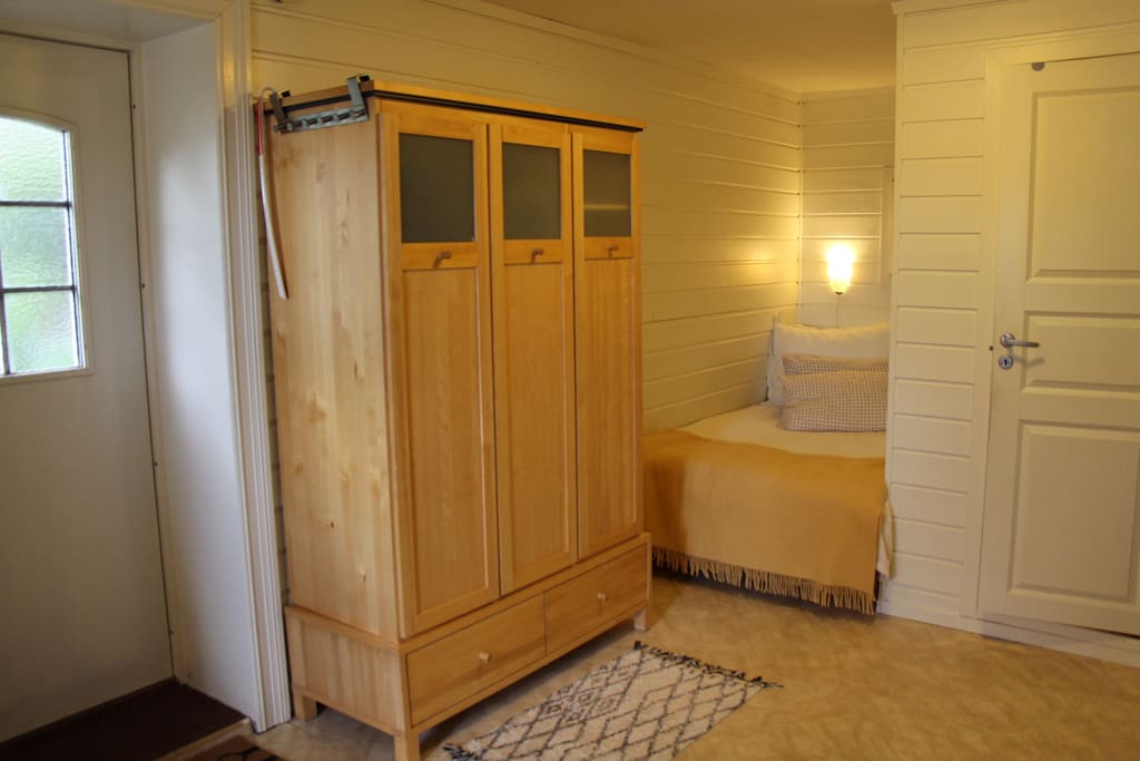 Spacious wardrobe and 120 cm bed