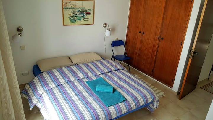 Spálňa I (lôžko 2,00 x 1,60 m)