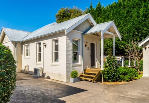 Lill's Cottage located in Berry, NSW