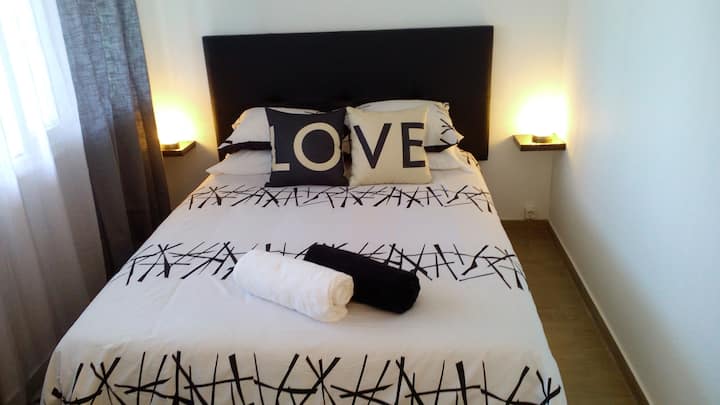 พื้นที่เปิดโล่งสำหรับห้องนอนสตูดิโอ