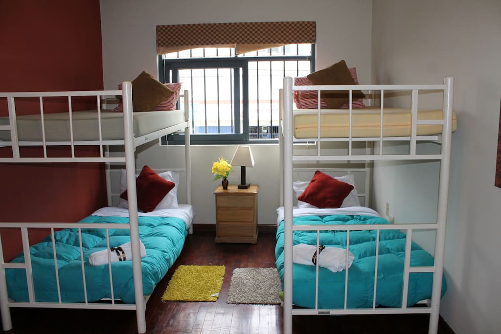 Dormitorio Masculino Compartido para 6 personas