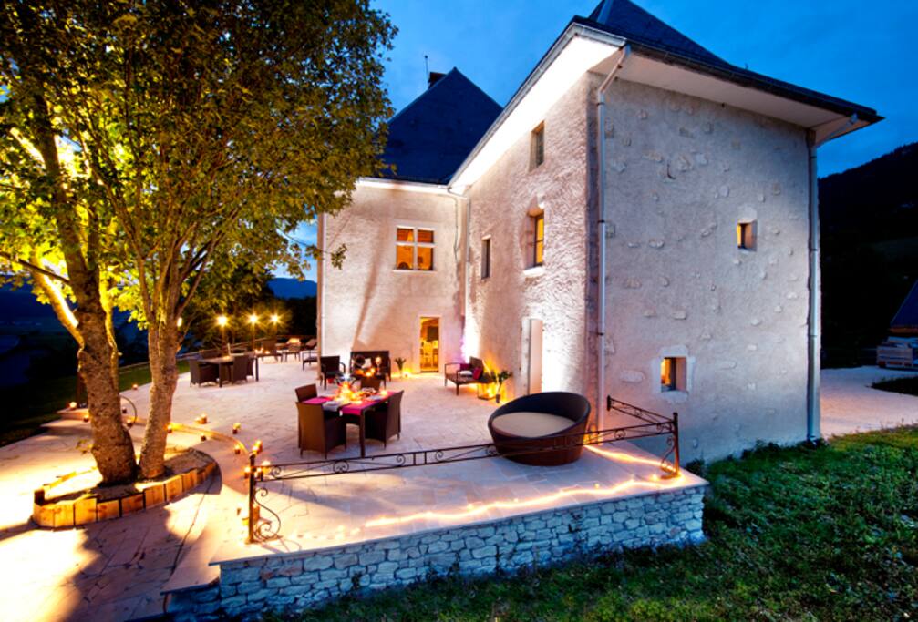 Terrasse du château des Girards